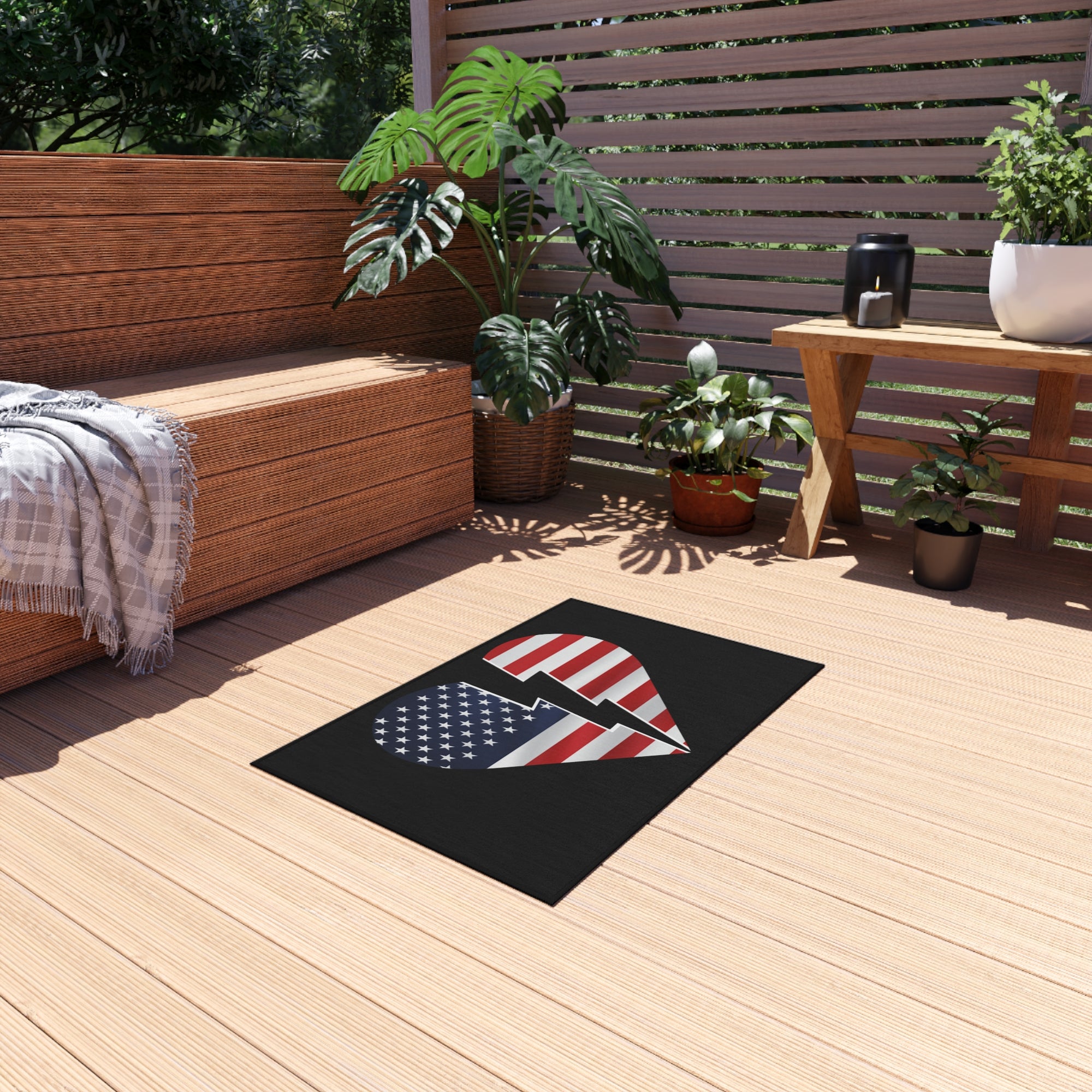 Patriotic Heart Outdoor Rug - Perfect for Summer Gatherings & Independence Day