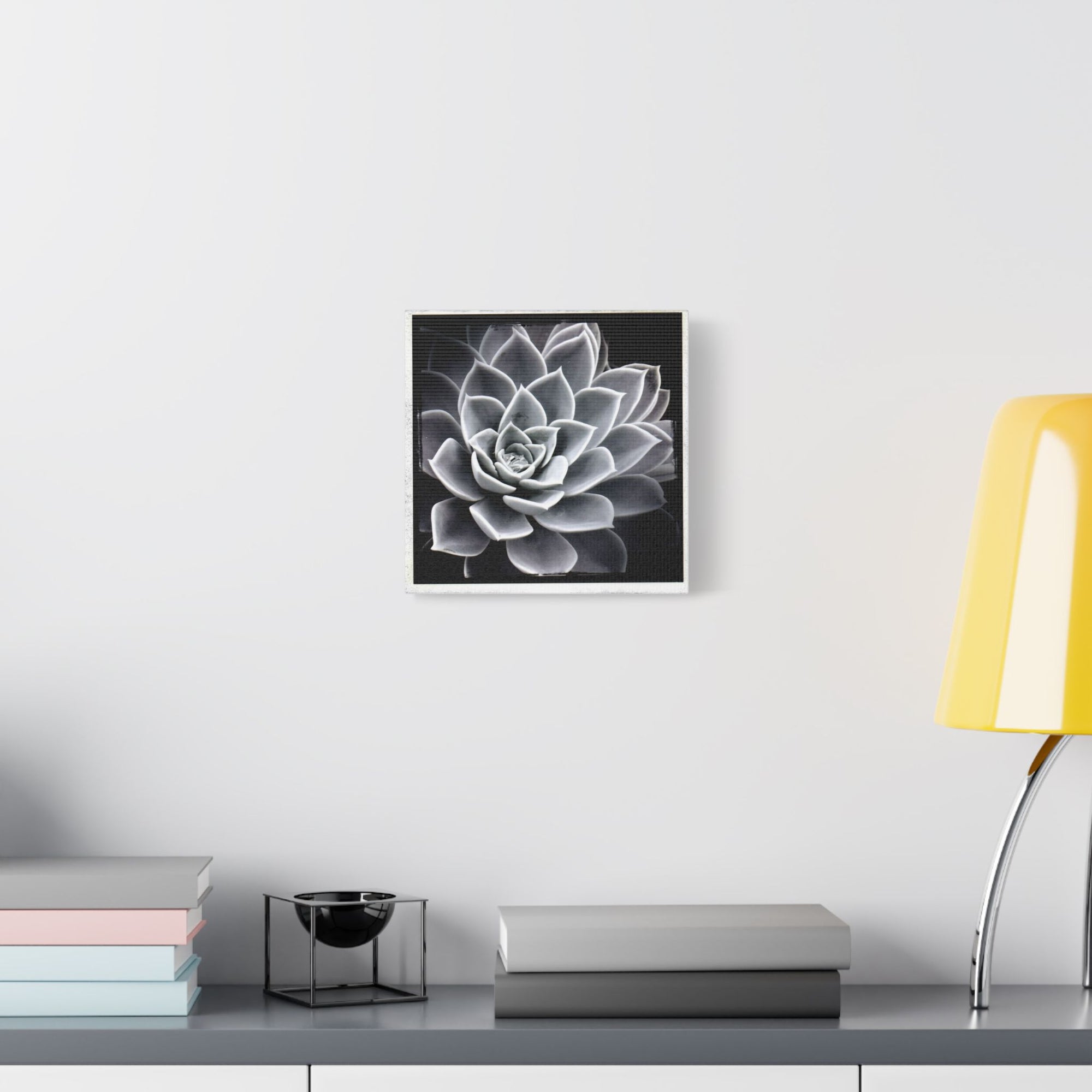 Succa Satin Canvas, Stretched